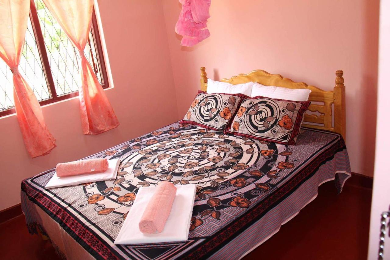 Batti Relax Point Villa & Rooms バッティカロア エクステリア 写真