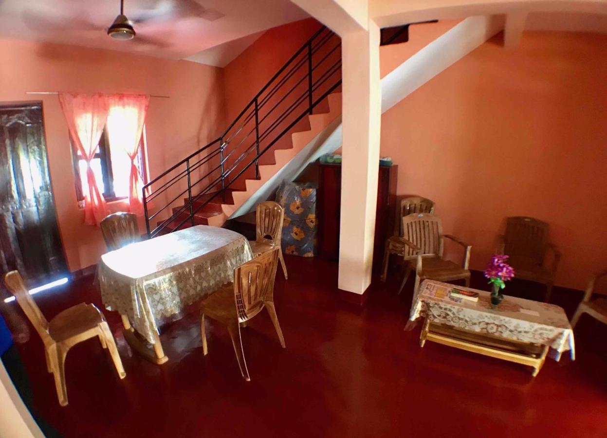 Batti Relax Point Villa & Rooms バッティカロア エクステリア 写真